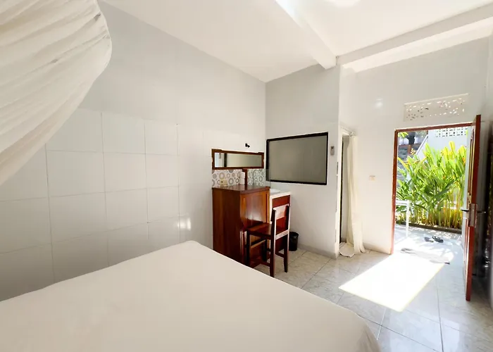 Batu Kandik (adults Only) ゲストハウス 2*